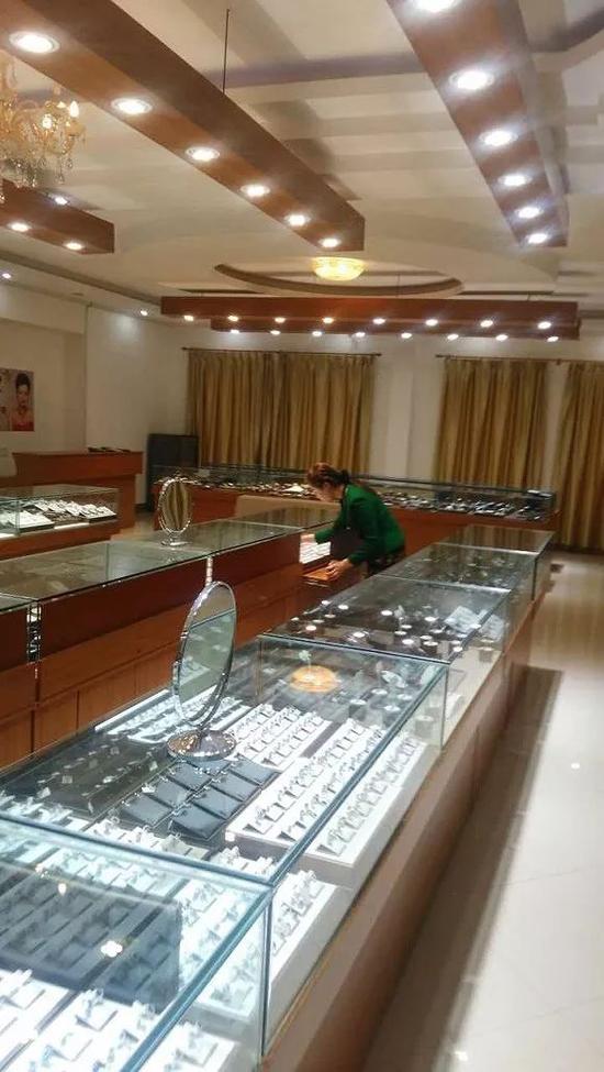越南某購(gòu)物店的場(chǎng)景